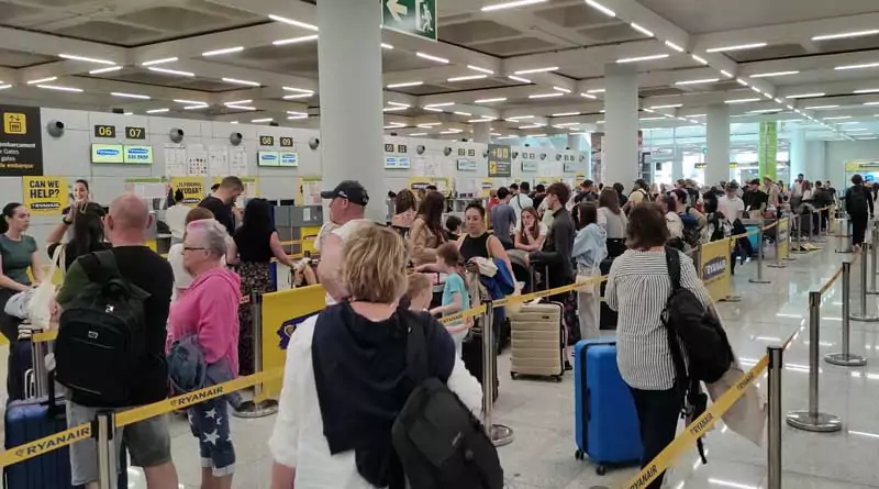 Flughafen Check-In